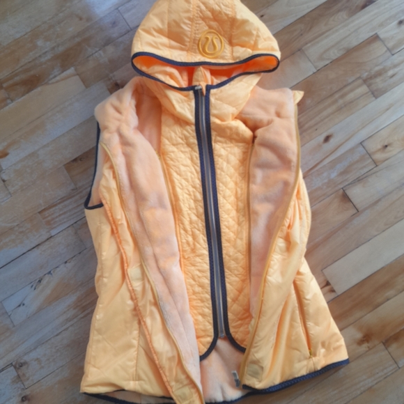 lululemon athletica Jackets & Blazers - Lululemon zip up vest